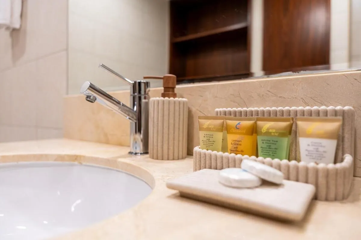 Апартаменты Chic 1-Bedroom Getaway With Downtown Living Charm Дубай ОАЭ